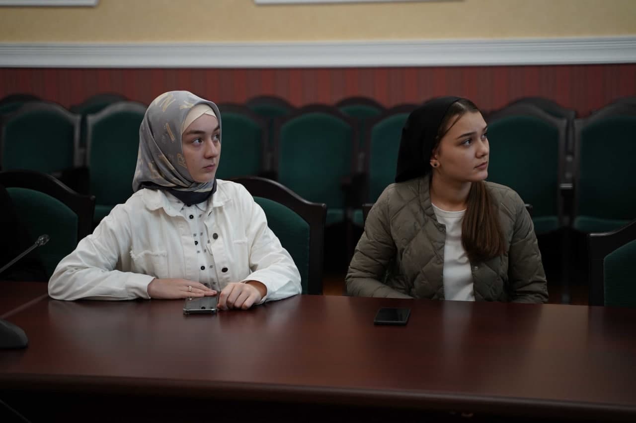 В ЧГПУ продолжается серия научно-практических семинаров для студентов по работе над научными статьями
Факультет технологии и менеджмента в образовании
Кафедра педагогики
Институт непрерывного образования