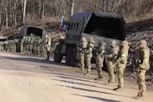 Чечня стянула силовиков на&nbsp;границу