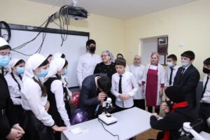В гостях у ЧГПУ побывали участники проекта «Естественно-научная лаборатория для школьников»