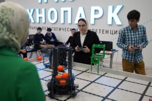 В Технопарке ЧГПУ успешно прошли соревнования по робототехнике