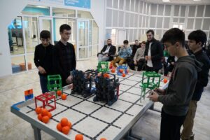В Технопарке ЧГПУ успешно прошли соревнования по робототехнике