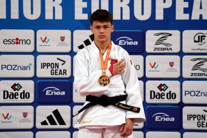 Ибрагим Демирель выиграл Кубок Европы