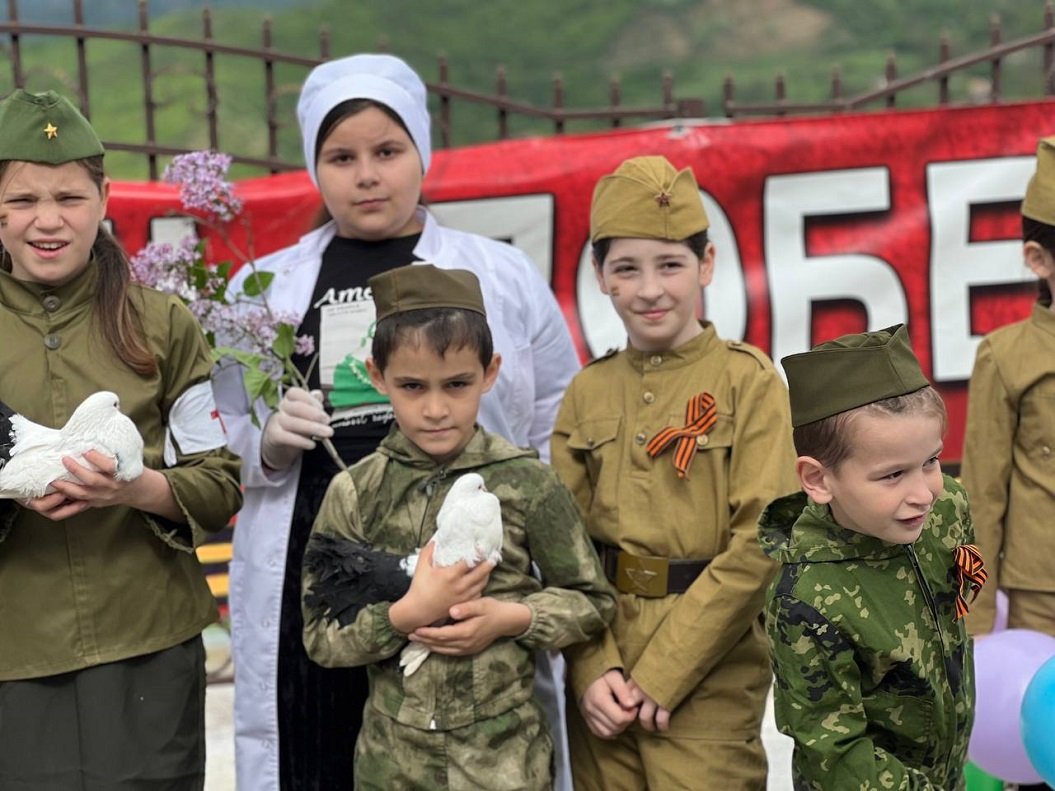 78-ю годовщину Победы отметили в Ножай-Юртовском РЦН на 100 мест