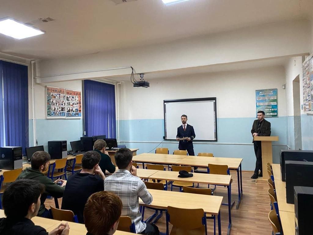 Участники студенческих отрядов ЧР приступили к обучению по рабочим профессиям РСО