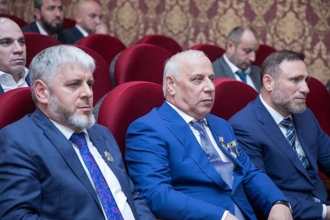 В МИНИСТЕРСТВЕ ТРУДА, ЗАНЯТОСТИ И СОЦИАЛЬНОГО РАЗВИТИЯ ЧР ПРОШЛО ТОРЖЕСТВЕННОЕ МЕРОПРИЯТИЕ К ДНЮ СОЦИАЛЬНОГО РАБОТНИКА
