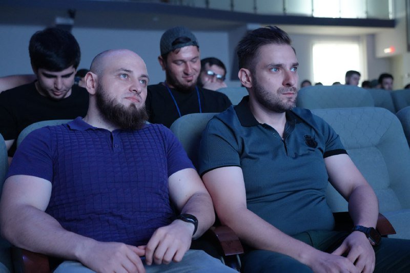 Погружаемся в атмосферу киберспорта!