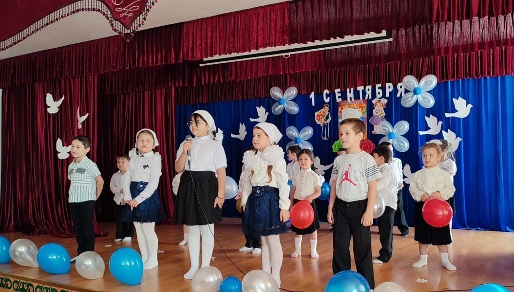В Шелковском ЦСПСиД прошла торжественная линейка, посвящённая Дню знаний