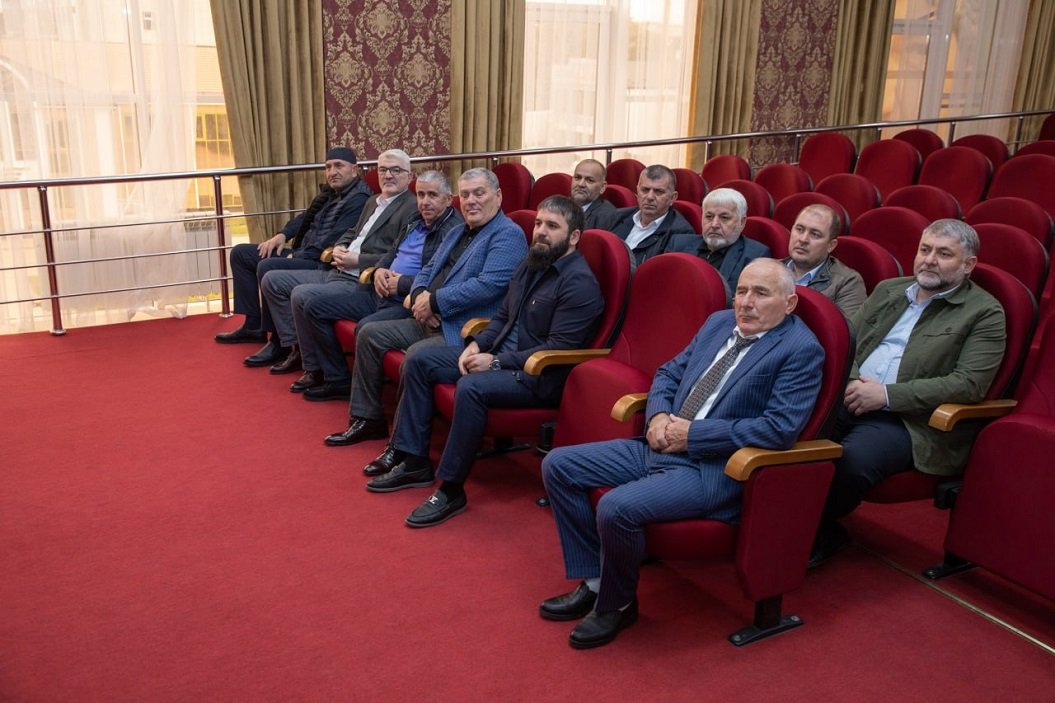 Оперативное совещание с директорами ЦЗН по исполнению требований в части содействия занятости инвалидов и участников СВО и членов их семей, на территории ЧР