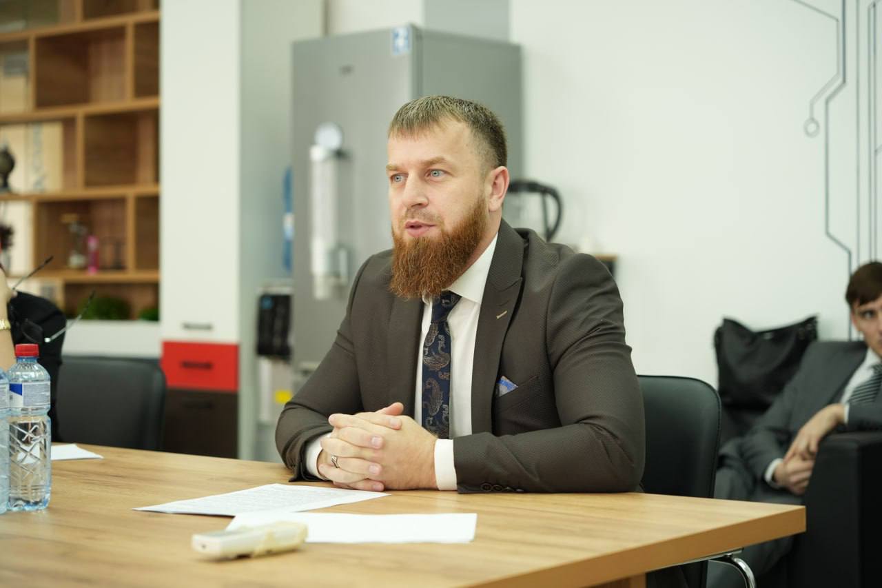 Вопросы межкультурной коммуникации и лингвистики обсудили в ГГНТУ