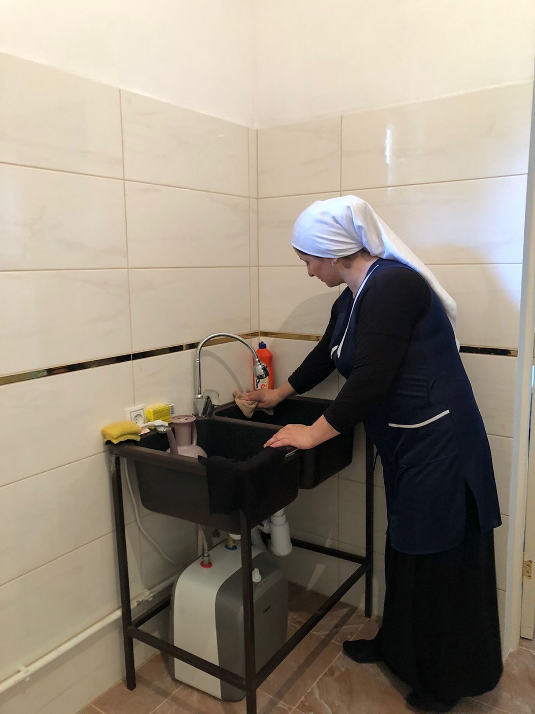 Предоставление социальных услуг престарелых гражданам – основное направление деятельности ГБУ “КЦСОН” Наурского района