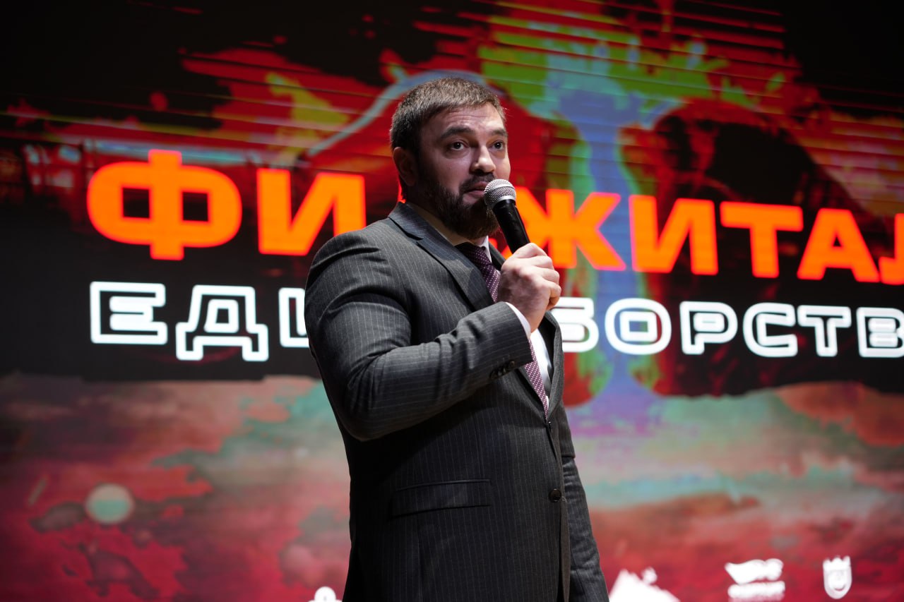 Три месяца захватывающих противостояний!