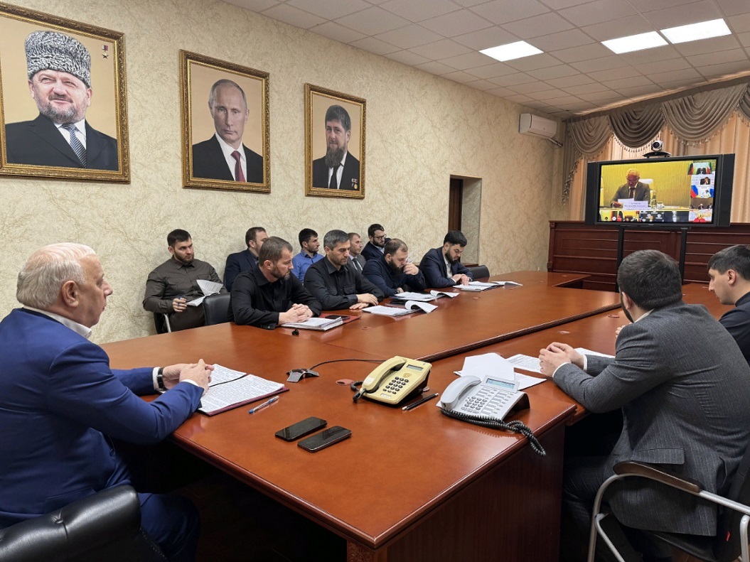 Министр Усман Баширов принял участие в заседании Межведомственной рабочей группы по вопросу восстановления рынка труда.