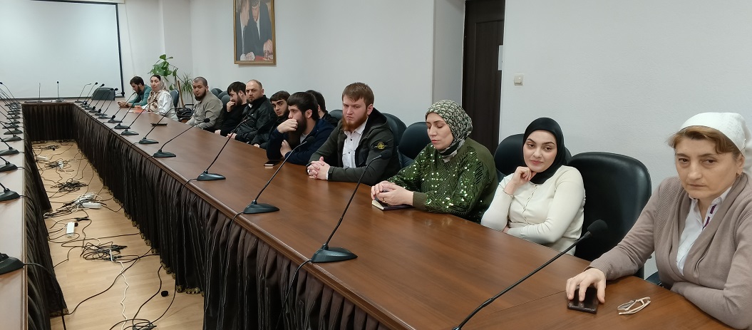 В ДЗН Минтруда ЧР прошел семинар – совещание с сотрудниками – кураторами от ЦЗН, ответственными за организацию работы по вопросам трудоустройства участников СВО, завершивших военную службу, и членов их семей.