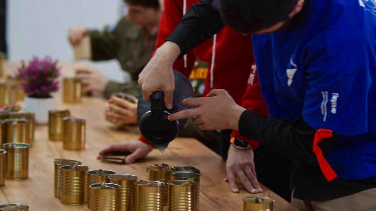 Ждем героев домой!