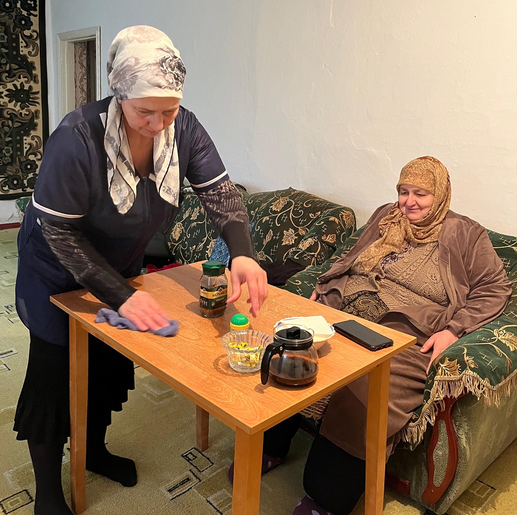 ГБУ “КЦСОН“ Наурского района предоставляет комплекс социально-бытовых услуг