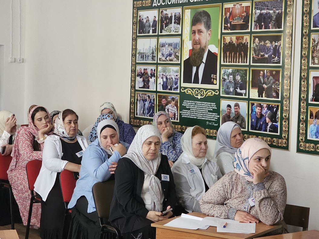 В Шалинском С-РЦН прошёл семинар – практикум для родителей с элементами тренинга “Право на счастье”.