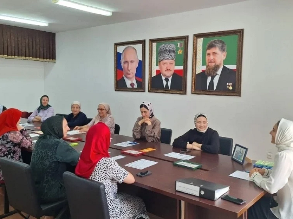Завотделением Шелковского ЦСПСиД провела беседу с родителями воспитанников на тему: “Семья глазами ребенка”