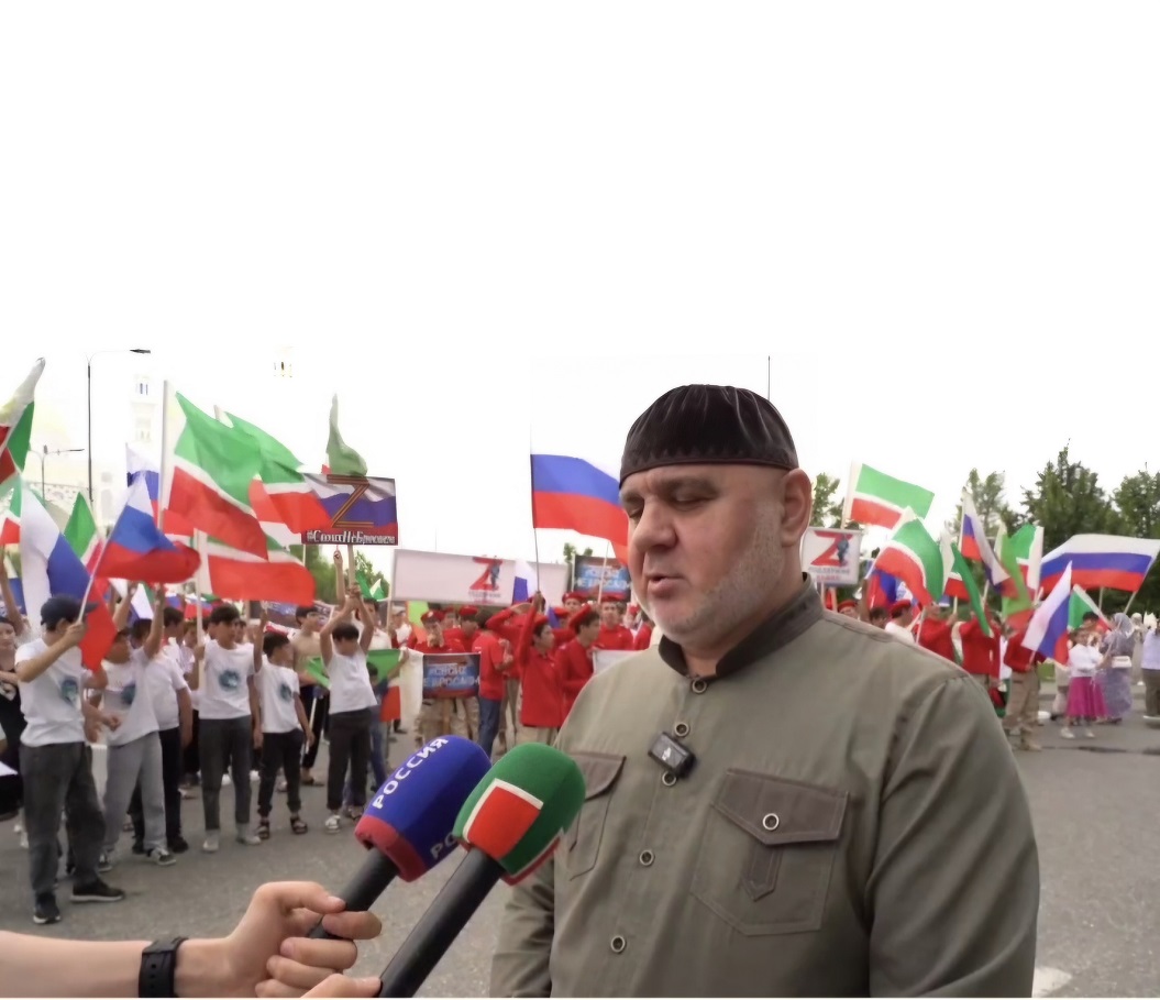 Воспитанники Шалинского С-РЦН приняли участие в шествии в поддержку бойцов, которые находятся в зоне проведения СВО “Своих не бросаем”