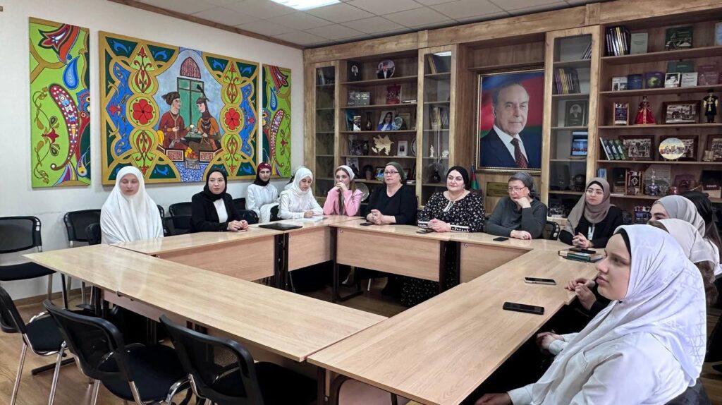 Литературный клуб ЧГПУ принял участие в международном теломосте