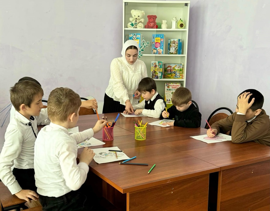 В Ножай-Юртовском С-РЦН прошло занятие на тему: «Учимся справляться со злостью»