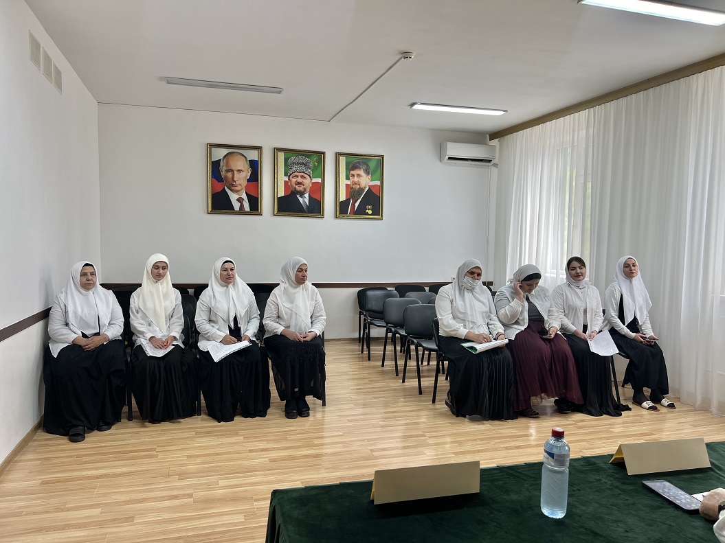 В Гудермесском ЦСПСиД был проведен промежуточный психолого-медико-педагогический консилиум.