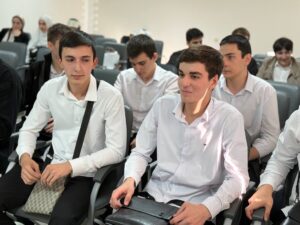 В ЧГПУ прошёл интеллектуальный квест «Лабиринт разума»