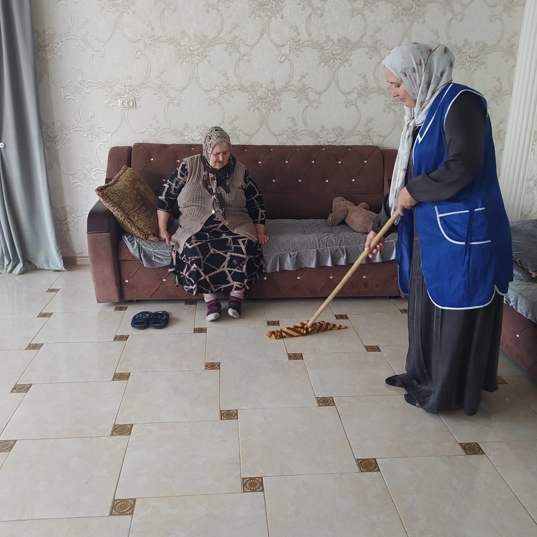Соцработник из Ножай-Юртовского КЦСОН оказала подопечной необходимые услуги и поддержку.