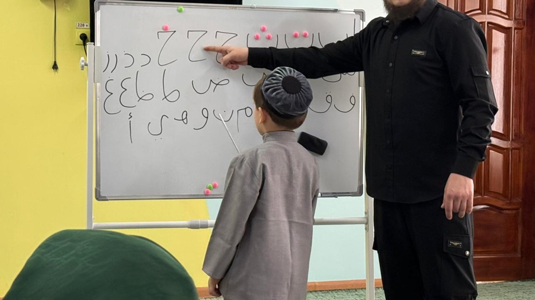 В ГБУ “Курчалоевский ЦСПСиД” провели открытое занятие по ЕК ДНВ