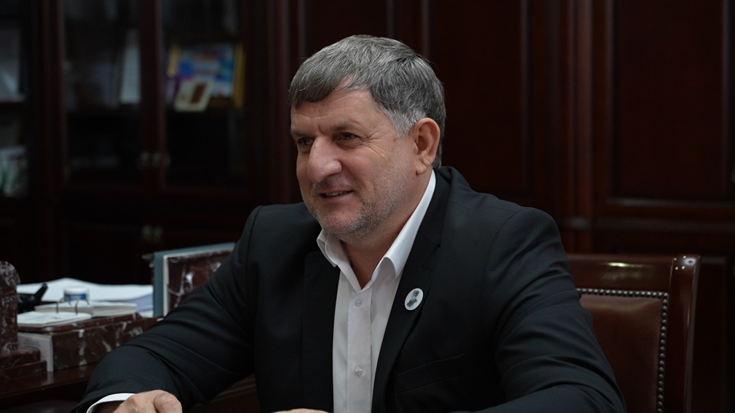 УСМАН БАШИРОВ ПРОВЕЛ ВСТРЕЧУ С ГЛАВОЙ ГУДЕРМЕССКОГО РАЙОНА ХАМЗАТОМ МАГАМАДОВЫМ