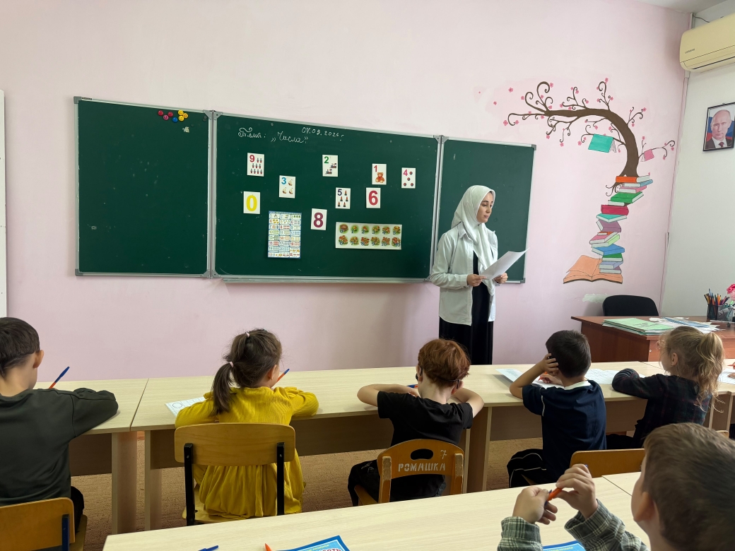 В Шелковском ЦСПСиД провели занятие на тему: “Математика – это не скучно. а увлекательно”